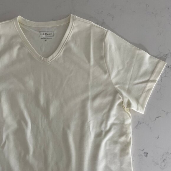 L.L. Bean Casual SS V Neck 100% Cotton Neutral T Shirt Top Cream Sz M NWOT - Picture 3 of 10